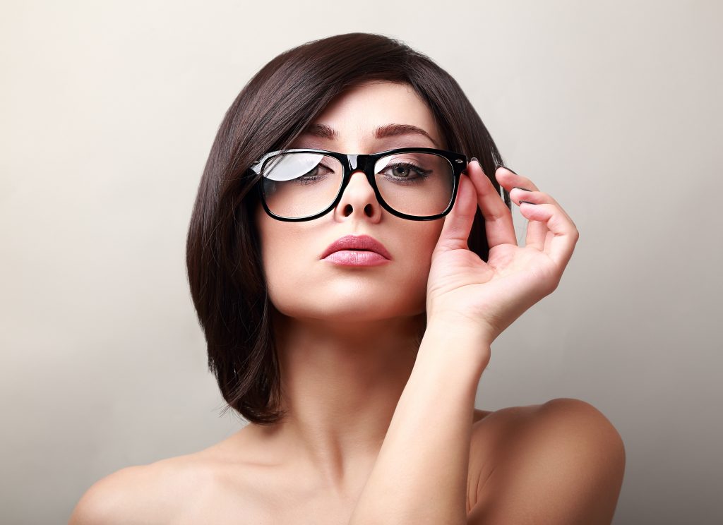 The best Short Hairstyles to Wear with Glasses - Hair World Magazine